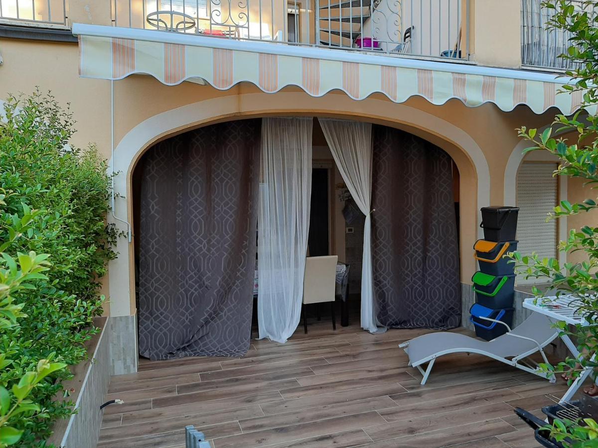 Ferienwohnung Sonia Pizzo Beach Club Exterior foto